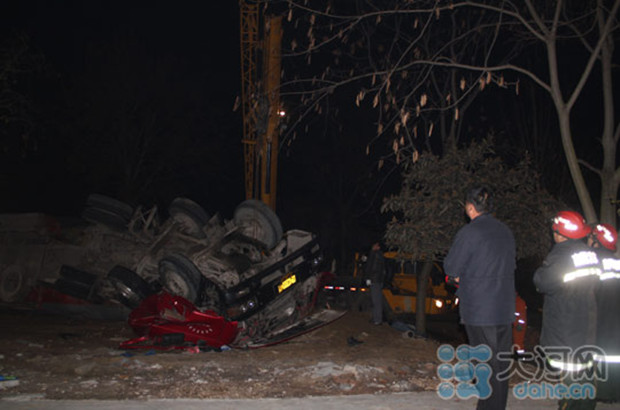 ���(y��ng)һ����܇(ch��)�¹� 33������Һ�wй©�´���ˮ��Ⱦ